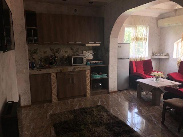 Mzeos House Hotel Batoemi Buitenkant foto